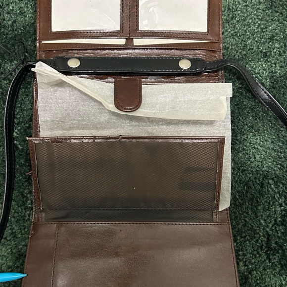 NWT. M.C Brighton Brown & Black Croc-Embossed Crossbody Purse. - Picture 8 of 16